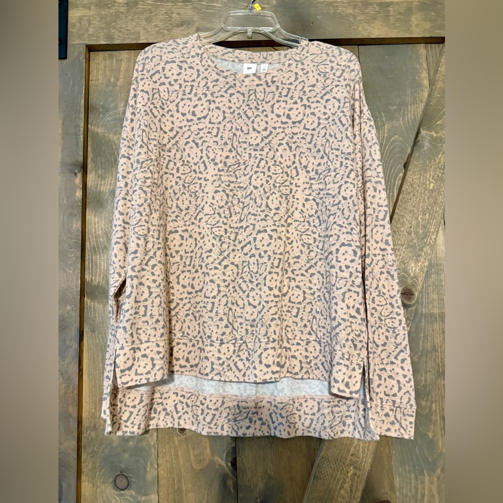 💜BP pink animal print long sleeve shirt size large